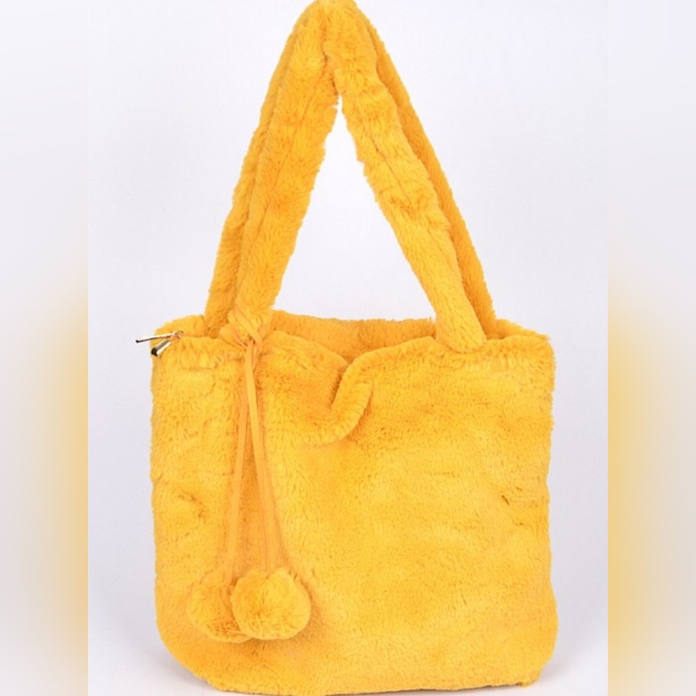Faux fur day to day bag
